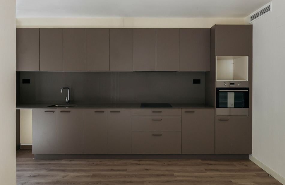 Piso de alquiler con cocina abierta a estrenar en Sants | Begur 32 | LaPromo